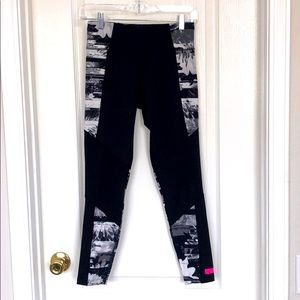 EUC Betsy Johnson Athletic Leggings